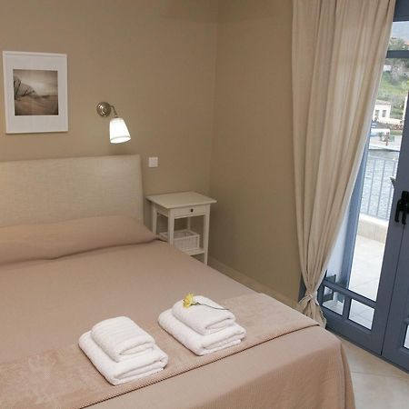 Boutique Hotel Iasmos Trizonía Buitenkant foto