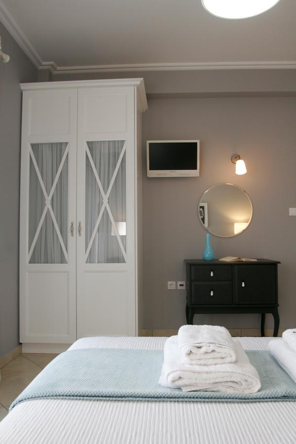 Boutique Hotel Iasmos Trizonía Buitenkant foto