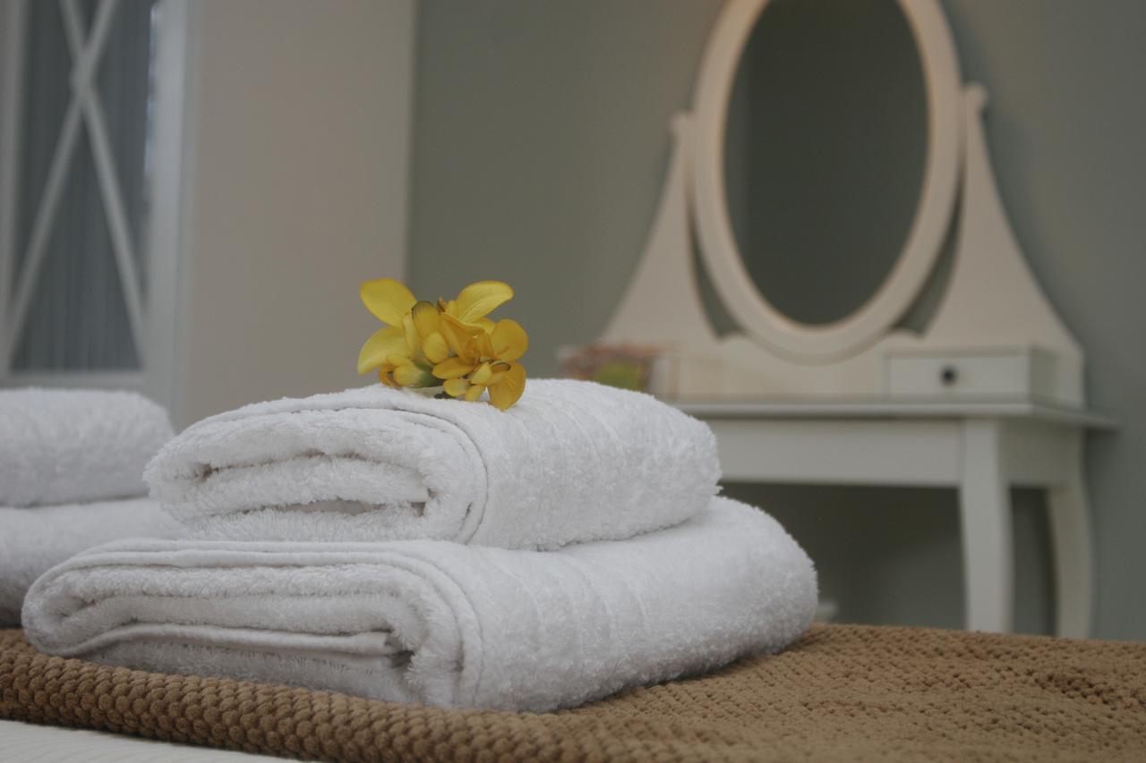 Boutique Hotel Iasmos Trizonía Buitenkant foto