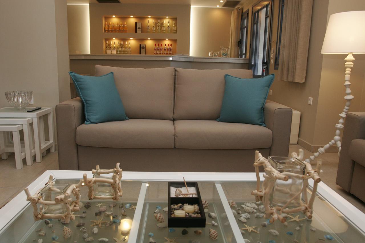 Boutique Hotel Iasmos Trizonía Buitenkant foto
