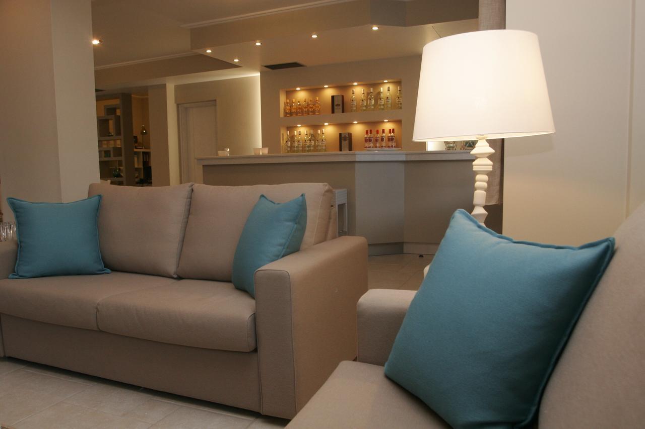Boutique Hotel Iasmos Trizonía Buitenkant foto