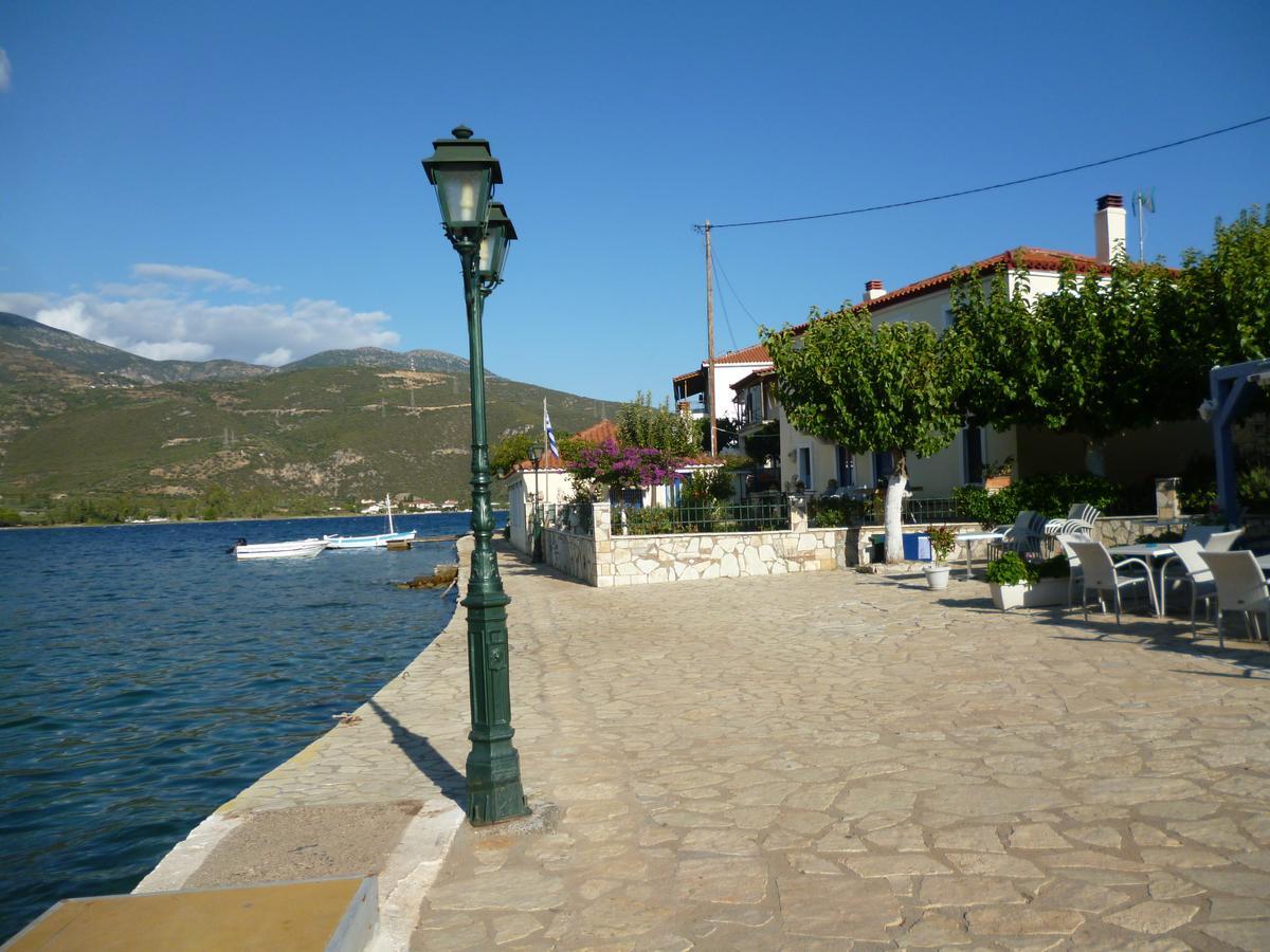 Boutique Hotel Iasmos Trizonía Buitenkant foto